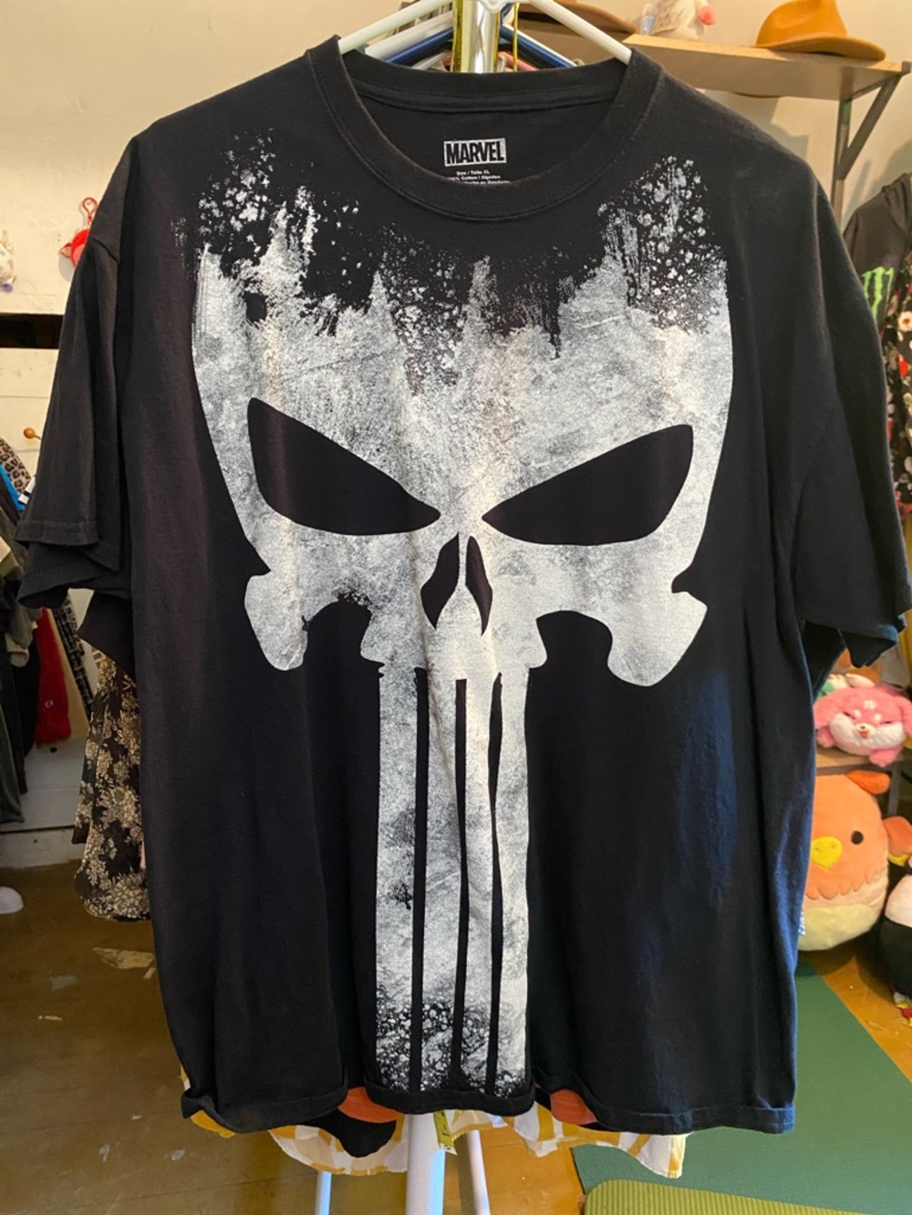 Marvel Punisher Black Short-Sleeve Tee with White Punisher Skull